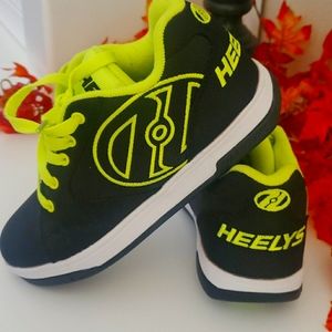 Heelys size 5 youth